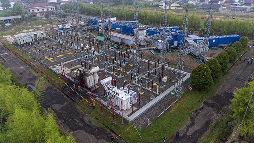 Penampakan dari Udara Satu Gardu PLTG Jakabaring Meledak dan Terbakar - Bagian 2