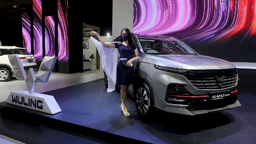 Satgas Covid-19 Patroli di Area Pameran IIMS Hybrid 2021 - Bagian 5