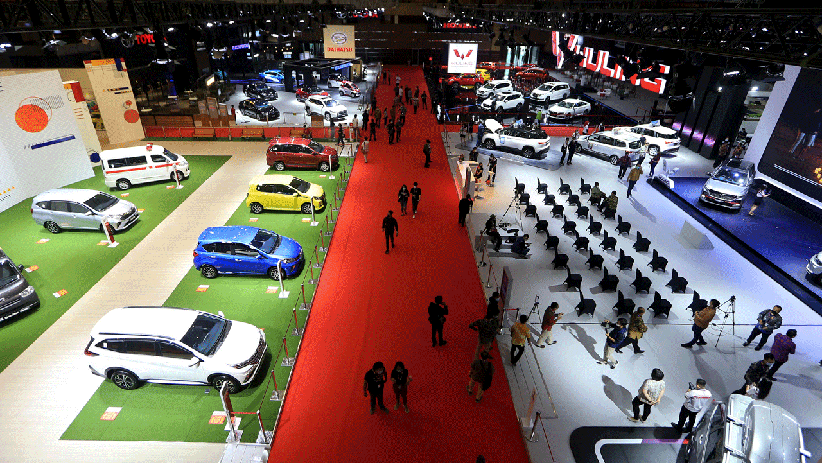 Satgas Covid-19 Patroli di Area Pameran IIMS Hybrid 2021 - Bagian 3