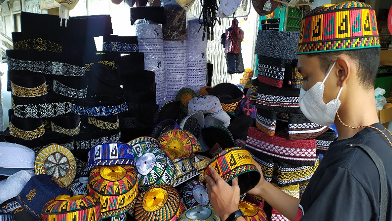 Berburu Kupiah Meukutop, Peci Penuh Warna Khas Aceh yang Sarat Makna 