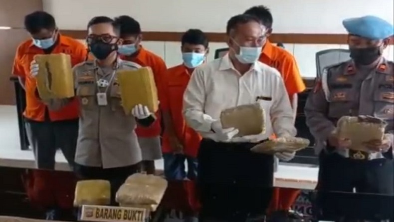 Sipir Lapas, Napi, dan Pelajar di Bukittingi Sekongkol Edarkan Ganja