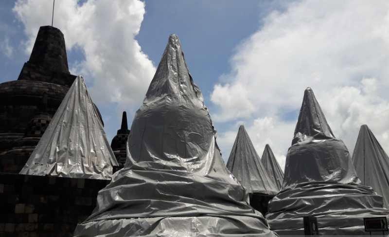 Stupa Candi Borobudur Masih Ditutup Terpal, Ini Alasannya