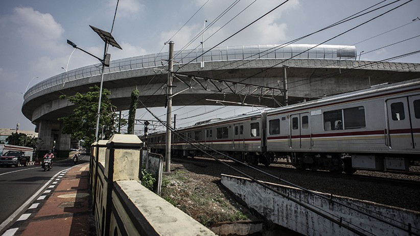 Penampakan Flyover Cakung Mulai Dilintasi Kendaraan Bermotor Hari Ini - Bagian 3