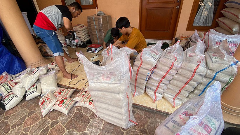 Bulog Pastikan Stok Beras Aman Selama Ramadan - Bagian 1