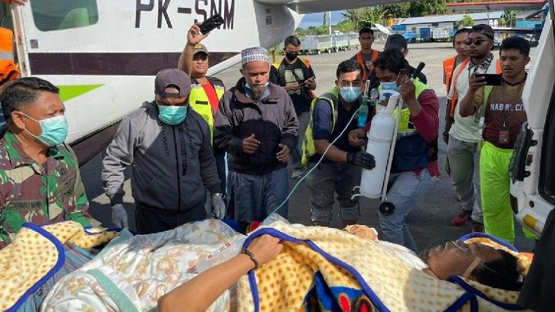 title 2 Penganiaya Tukang Bubur Kacang Hijau Ditangkap, Polisi Selidiki Kaitan Pelaku dengan KKB 2 Penganiaya Tukang Bubur Kacang Hijau Ditangkap, Polisi Selidiki Kaitan Pelaku dengan KKB