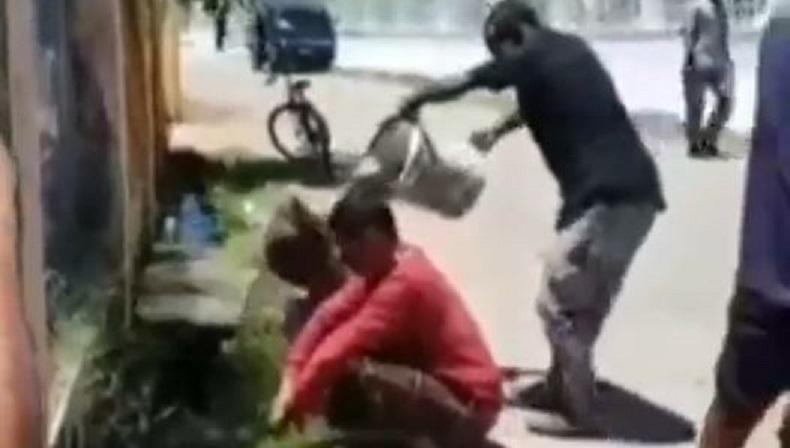 Viral, Video Pasangan Selingkuh di Banda Aceh Dimandikan Air Got
