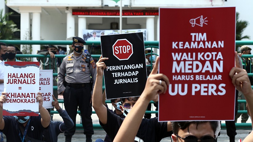Aksi Tutup Mulut Forum Jurnalis Medan, Simbol Pembungkaman terhadap Wartawan - Bagian 2