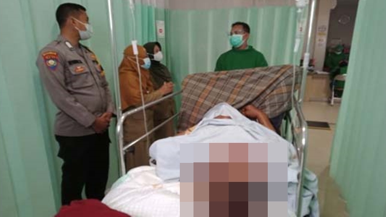 title Perbaiki Saluran Air, Warga Pringsewu Nyaris Tewas Diterkam Beruang Perbaiki Saluran Air, Warga Pringsewu Nyaris Tewas Diterkam Beruang