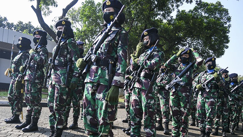 Hari Kartini, 240 Prajurit Korps Wanita TNI Unjuk Kekuatan - Bagian 2