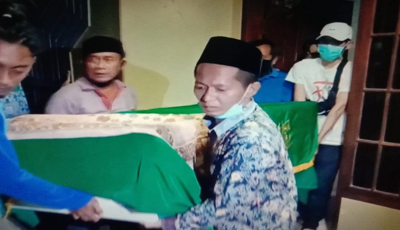 Remaja Korban Ledakan Kilang Balongan Indramayu Meninggal, Keluarga Histeris