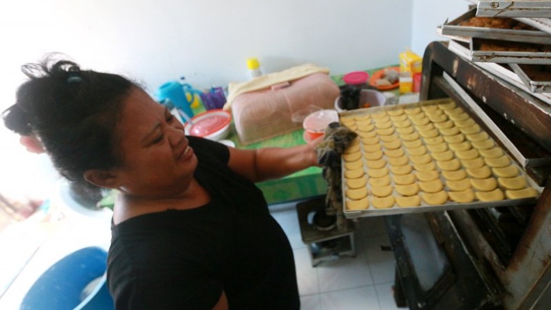 Pesanan Ramai, Produksi Kue Kering Meningkat saat Ramadan