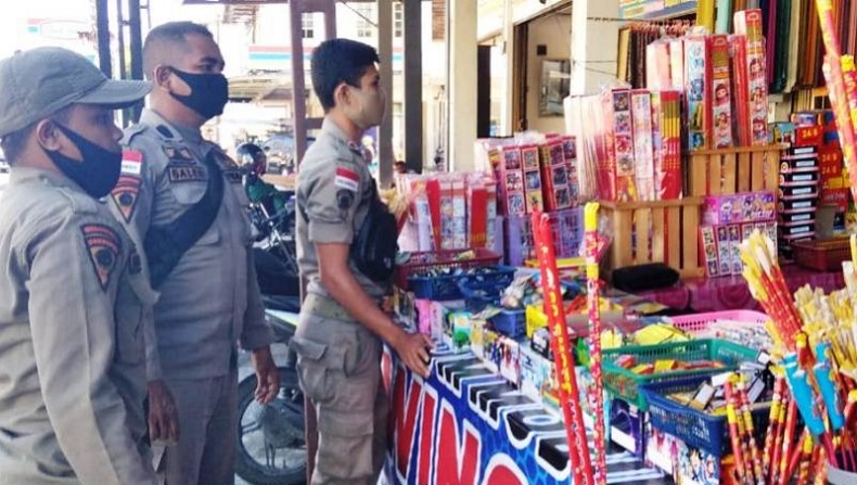 Dinilai sudah Menggangu Masyarakat, Ratusan Petasan di Meulaboh Disita Petugas Satpol PP