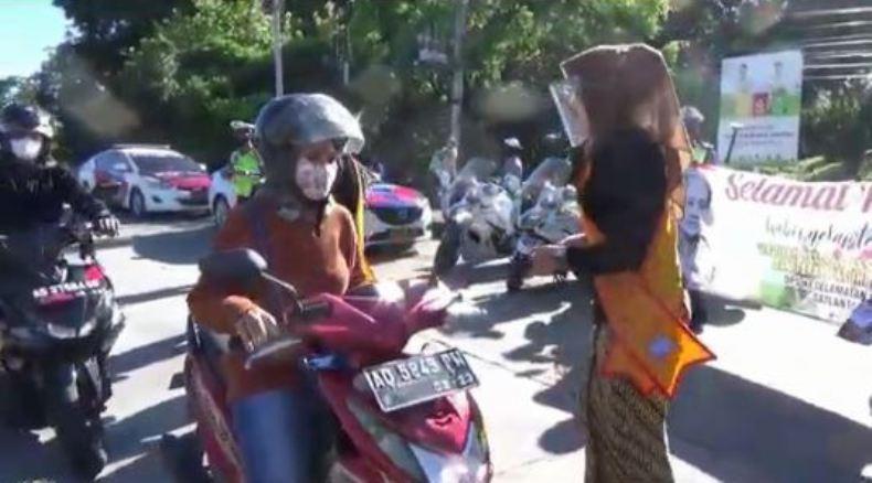 Polwan Berkebaya Semarakkan Peringatan Hari Kartini di Boyolali 