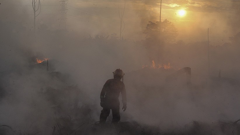 Kebakaran Lapak Ban Bekas  di Bogor Sudah 3 Hari, Api Belum Padam - Bagian 2