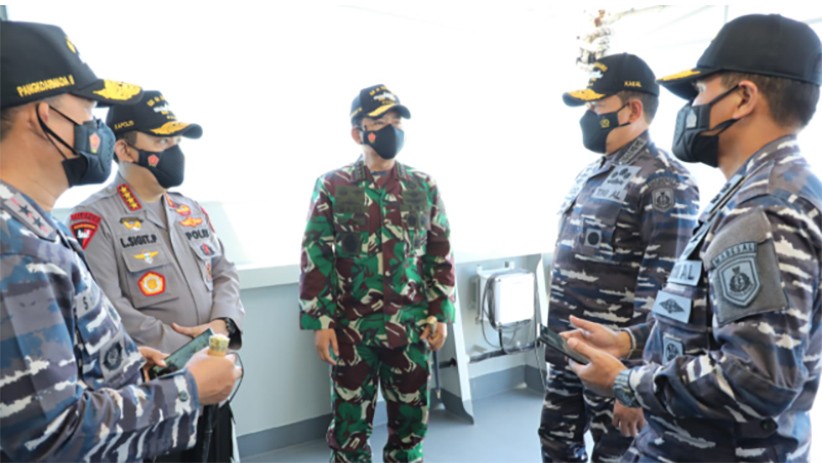 Naik KRI dr Soeharso, Panglima TNI Pantau Pencarian Kapal Selam KRI Nanggala - Bagian 3