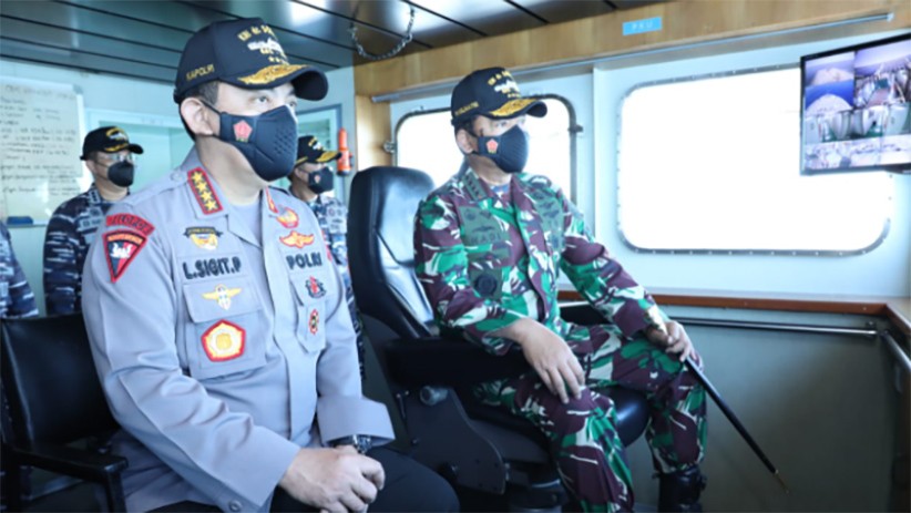 Naik KRI dr Soeharso, Panglima TNI Pantau Pencarian Kapal Selam KRI Nanggala - Bagian 2