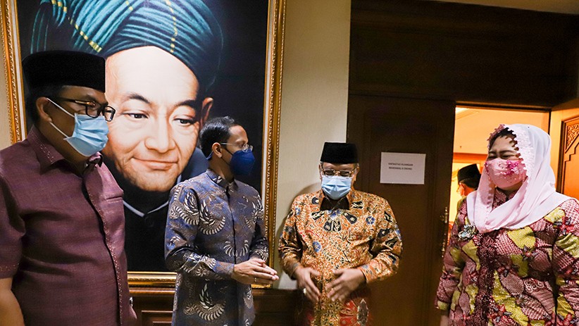 Nama KH Hasyim Asy'ari Tidak Masuk Kamus Sejarah, Nadiem Makarim Minta Maaf - Bagian 2