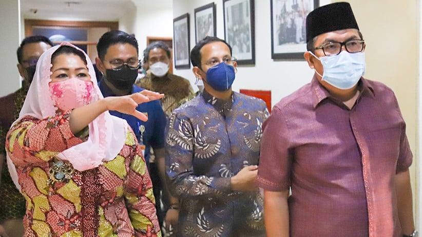 Nama KH Hasyim Asy'ari Tidak Masuk Kamus Sejarah, Nadiem Makarim Minta Maaf - Bagian 3