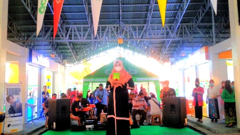 Gelar Fashion Show, Megamas Bangkitkan Semangat UMKM Perempuan di Manado