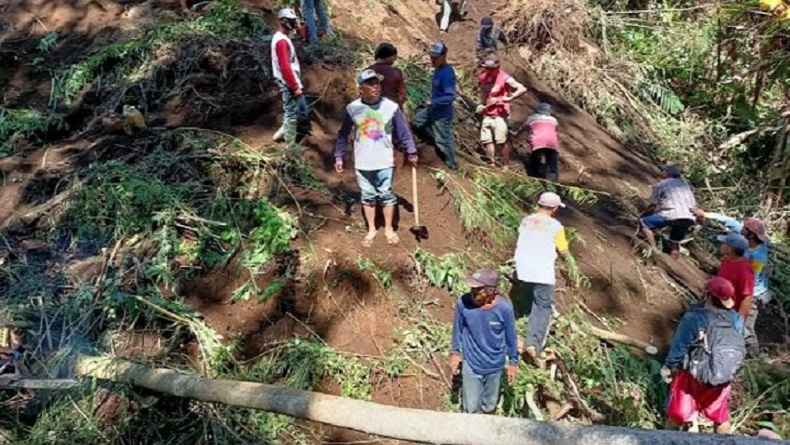 Longsor Terjang Malang Tanpa Banjir dan Hujan, 1 Warga Dalam Pencarian