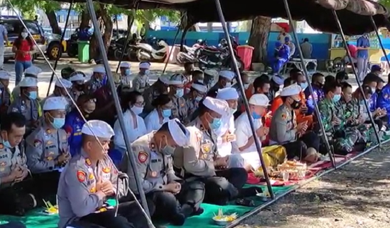 Tim Gabungan Gelar Doa Bersama Sebelum Lanjutkan Pencarian KRI Nanggala 402