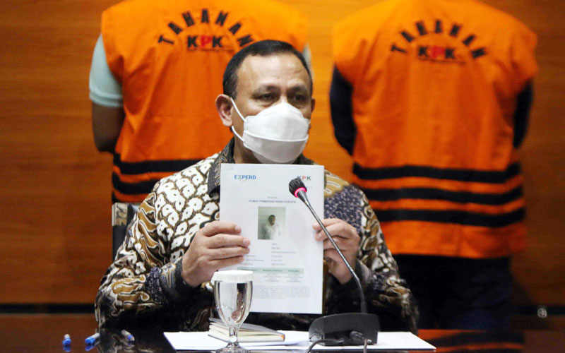  KPK Tahan Dua Tersangka Suap Penanganan Kasus Wali Kota Tanjung Balai - Bagian 3