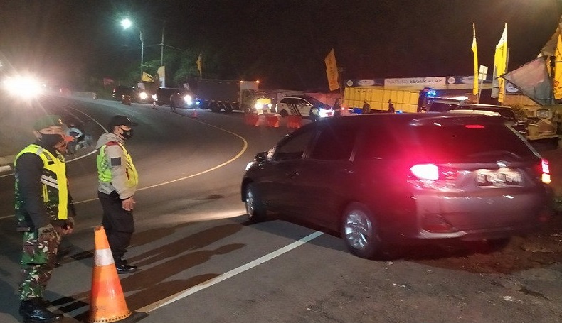 title Personel Disiagakan di Perbatasan Cianjur, Siap Halau Pemudik dan Travel Gelap Personel Disiagakan di Perbatasan Cianjur, Siap Halau Pemudik dan Travel Gelap