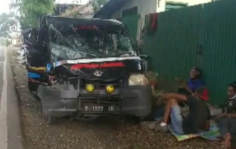 Kecelakaan Beruntun di Jalur Mindik Banyumas, 3 Kendaraan Ringsek