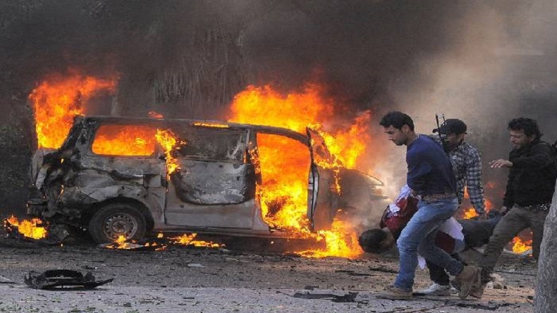 Kelompok Kriminal Bersenjata Bantai 14 Orang, Mayat Bergelimpangan di Jalan