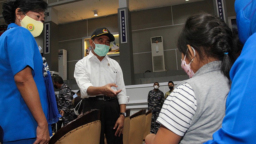 Suasana Haru Pertemuan Keluarga Awak KRI Nanggala dengan Pemerintah - Bagian 4