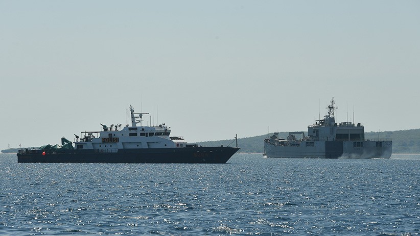 Pencarian KRI Nanggala 402 Terus Dilakukan hingga Seluruh Awak Dievakuasi - Bagian 1