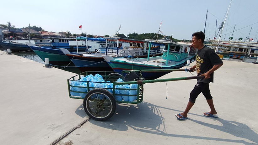 Jurnalis Peduli Salurkan Bantuan Sembako untuk Warga Terdampak Pandemi - Bagian 5