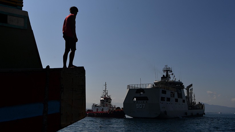 Melihat Aktivitas Evakuasi KRI Nanggala 402 dari Dermaga Lanal Banyuwangi - Bagian 3
