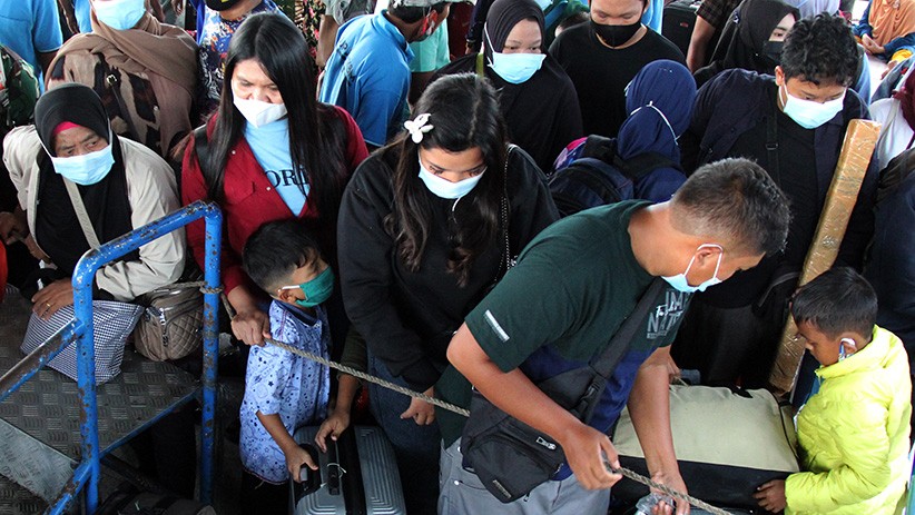 Dua Pelabuhan di Dumai Mulai Ramai Didatangi Pemudik - Bagian 2