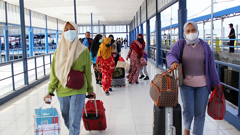Dua Pelabuhan di Dumai Mulai Ramai Didatangi Pemudik - Bagian 1