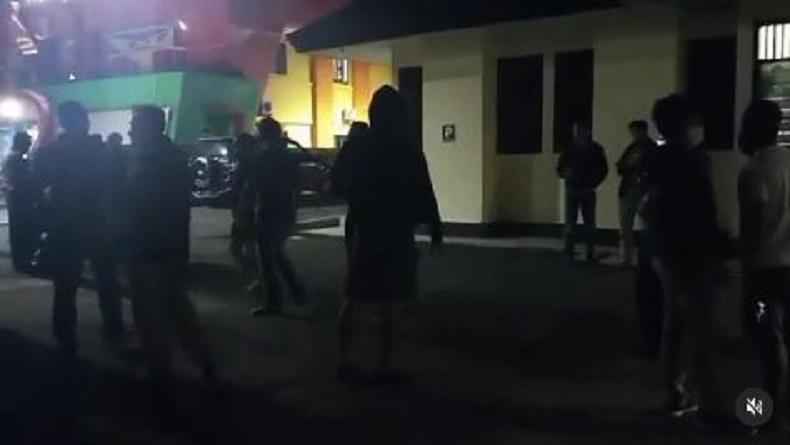 Viral, Puluhan Prajurit TNI AL Cari Oknum Polisi di Sleman karena Komentar Miring terkait KRI Nanggala