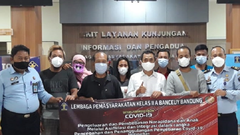 Ini Penampakan Nasri Banks dan Rangga Sasana saat Bebas dari Lapas Banceuy Bandung