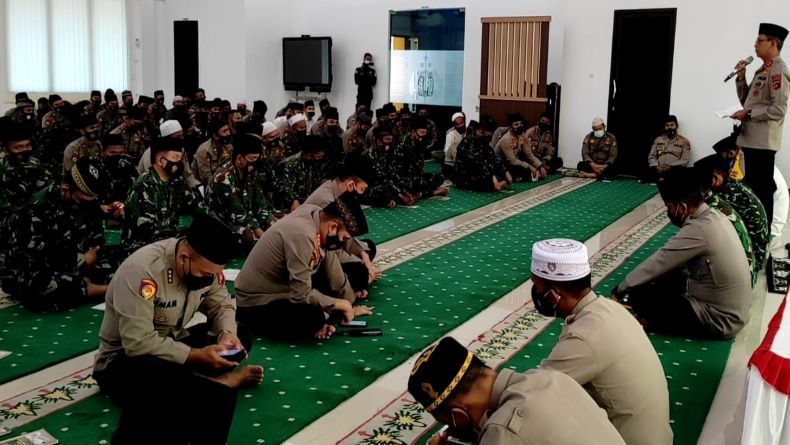 Polda Babel dan Korem 045 Gaya Gelar Yasinan untuk Kru KRI Nanggala 402