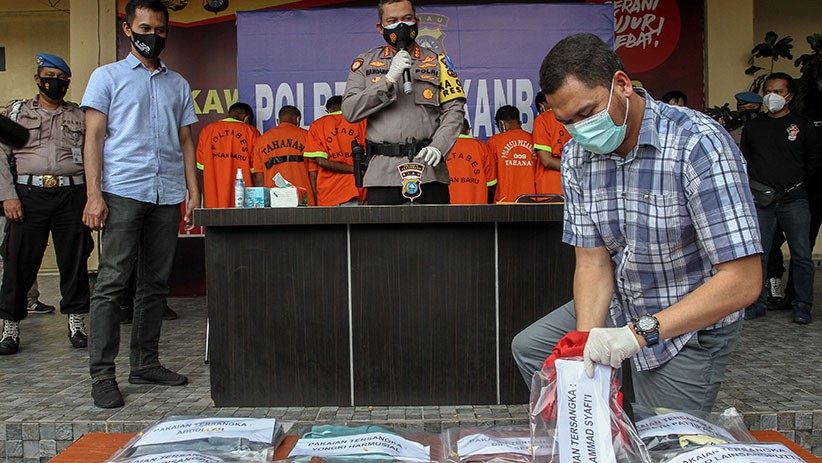 Serang Petugas Bea Cukai, 8 Orang Ditangkap Aparat Polresta Pekanbaru - Bagian 3