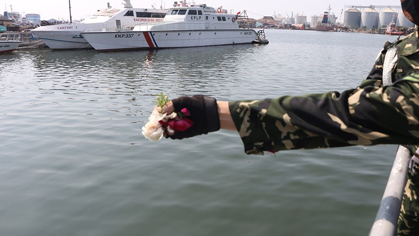 Tabur Bunga Penghormatan kepada 53 Awak KRI Nanggala-402 Gugur - Bagian 4