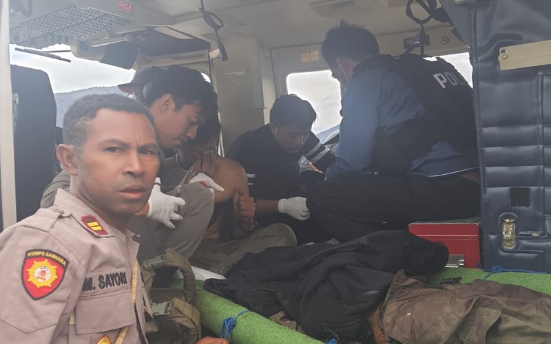 title Baku Tembak KKB dengan TNI-Polri, Satu Anggota Brimob Gugur Baku Tembak KKB dengan TNI-Polri, Satu Anggota Brimob Gugur