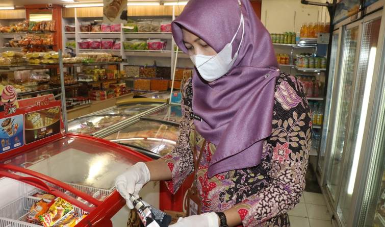 title Tim Terpadu Jejaring Keamanan Pangan Sidak Pusat Perbelanjaan di Solo. Tim Terpadu Jejaring Keamanan Pangan Sidak Pusat Perbelanjaan di Solo.