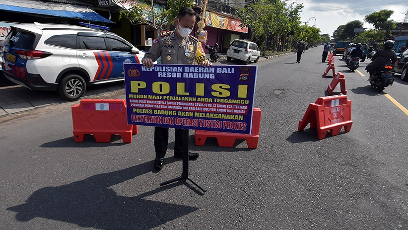 Larangan Mudik, Ditlantas Polda Bali Siapkan 5 Titik Penyekatan - Bagian 2