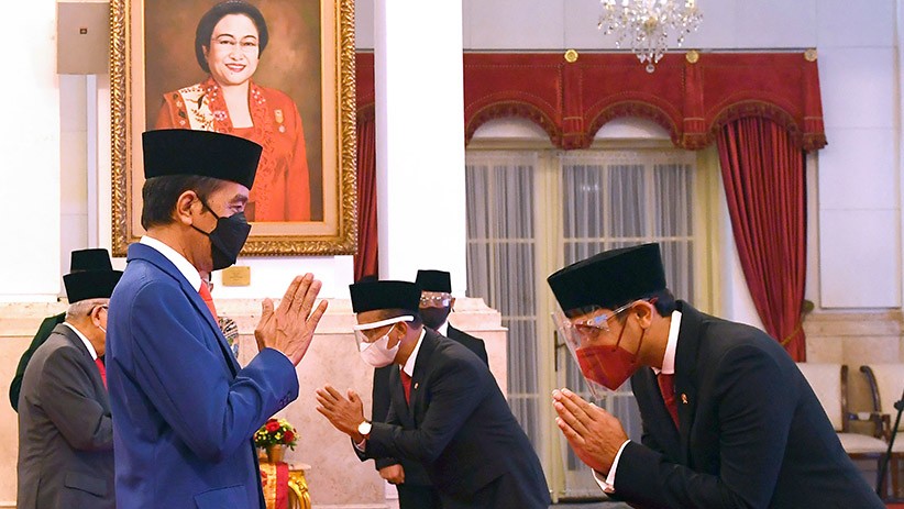 Presiden Jokowi Lantik 2 Menteri, Nadiem Makarim dan Bahlil Lahadalia - Bagian 1