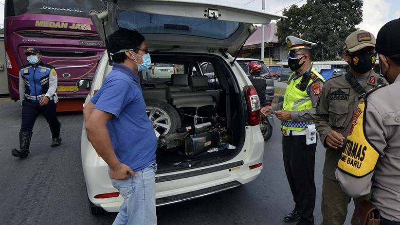 Satgas Covid-19 Sekat 5 Titik Pintu Masuk Bandar Lampung - Bagian 1