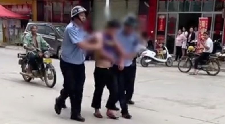  Sadis, Seorang Pria Mengamuk Tikam 16 Murid dan 2 Guru TK