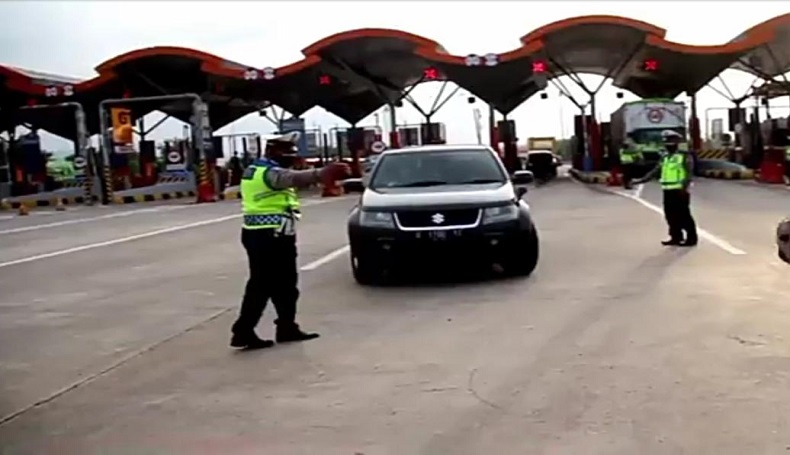 Keluar Tol Palimanan, Pemudik Akan Diputarbalikkan dan Dikawal hingga Pintu Keluar