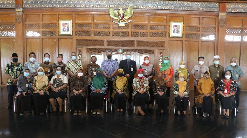 Puluhan PNS Pemkot Solo Pensiun, Sekda Minta agar Terus Produktif