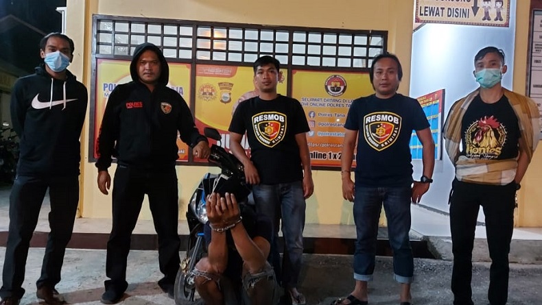 Jual 6 Ponsel Curian Sekaligus, Pembobol Konter di Tana Toraja Ditangkap Polisi 