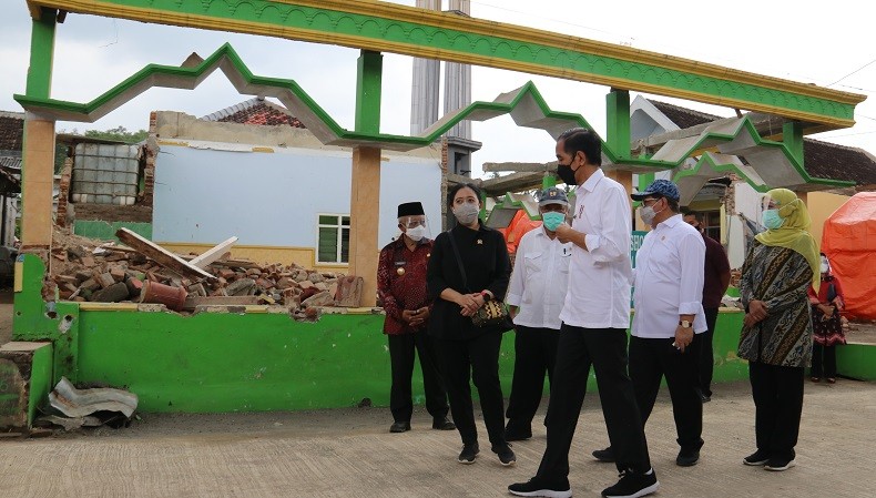 Bertemu Jokowi, Korban Gempa Di Malang Gembira Pemerintah Bantu ...